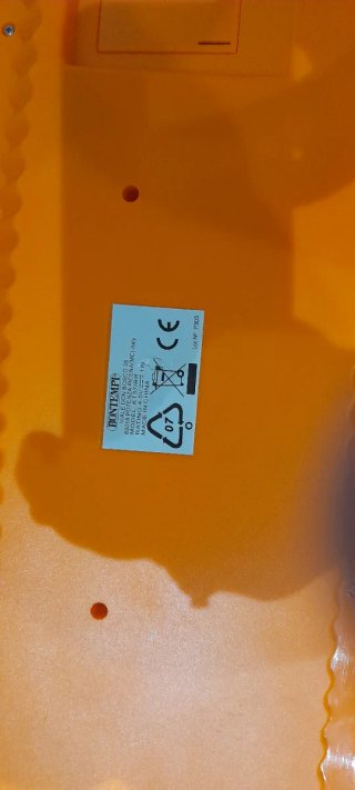 Pianola giocattolo arancione