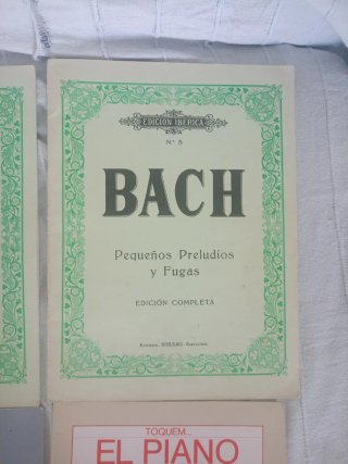Lote 4 libros música piano: Bach, Bartók, El Piano