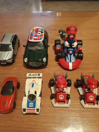 Lote de coches de juguete variados