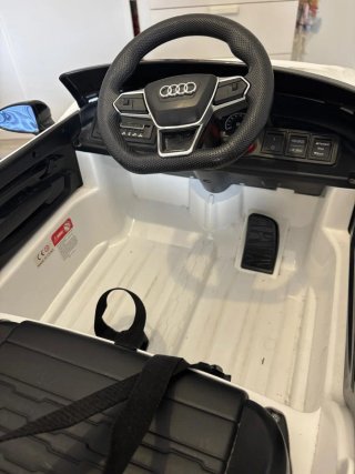 Coche eléctrico infantil Audi RS e-tron GT