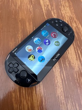PS Vita Slim Negra