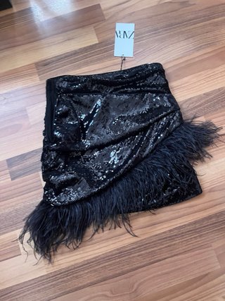 Falda Zara lentejuelas y plumas Talla XS