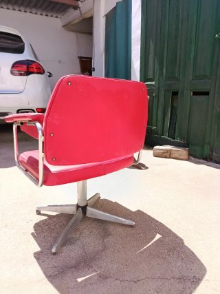 Sillón vintage cuero y metal