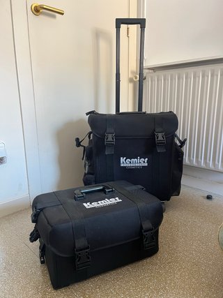 Maletín de maquillaje Kemier con ruedas
