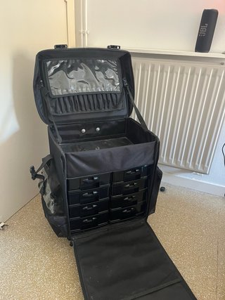 Maletín de maquillaje Kemier con ruedas