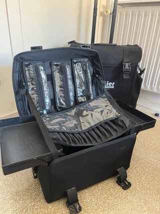 Maletín de maquillaje Kemier con ruedas