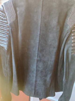 Cazadora de ante negra