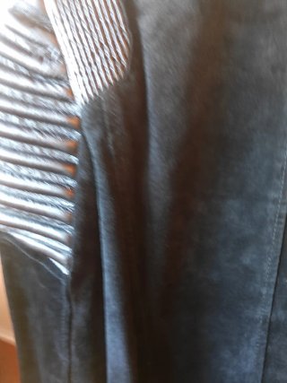 Cazadora de ante negra