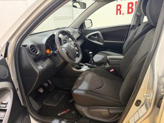 Toyota RAV4 2011