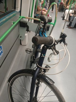 Bicicleta BTWIN azul casi nueva