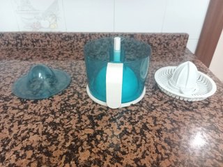 Exprimidor de naranjas Cecotec ZitrusEasy