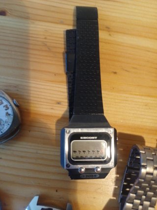 ANTIGUO LOTE DE RELOJES PARA PIEZAS