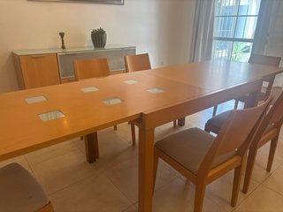 Mueble de salón madera y cristal