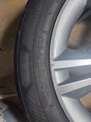 Llantas Goodyear 205/55R16 para Ford