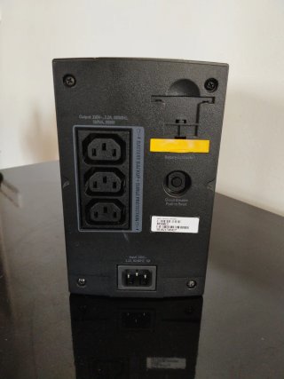 SAI, APC Back-UPS 500