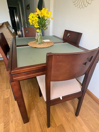 Mesa Comedor Cristal/Madera + 4 Sillas