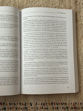 Introducción al Derecho mercantil (ADE)