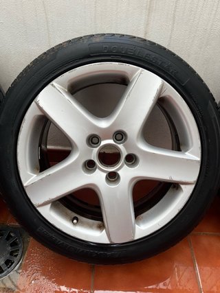 Llantas Golf 5 (4 unidades)