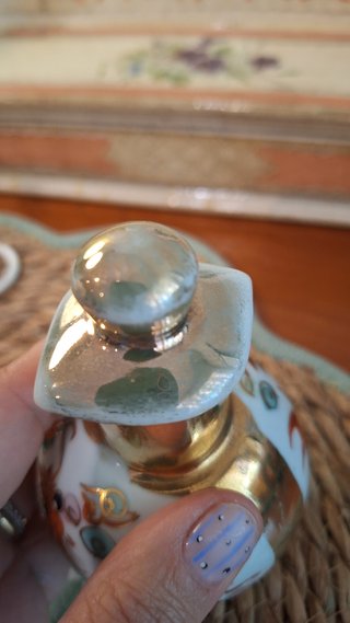Antiguo Perfumero Oriental Dragón Dorado