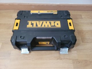 Caja DeWalt para taladro