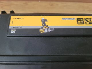 Caja DeWalt para taladro