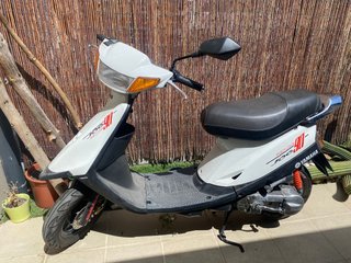 Yamaha Jog 90 Scooter Blanca