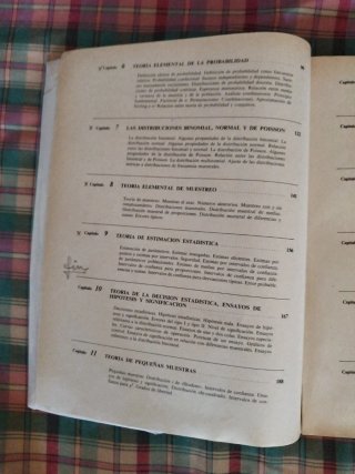 ESTADISTICA. TEORIA Y 875 PROBLEMAS RESUELTOS.