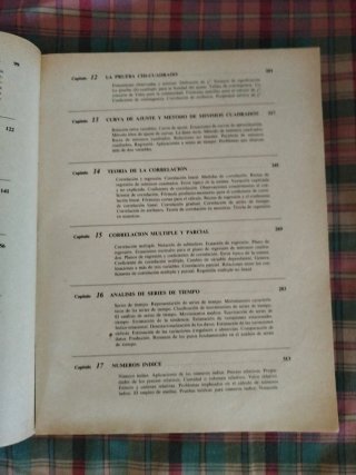 ESTADISTICA. TEORIA Y 875 PROBLEMAS RESUELTOS.