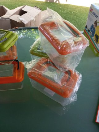 Acquari di plastica con coperchio ventilato