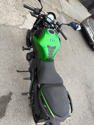 Kawasaki ER6N 650cc Moto Naked Verde Negra