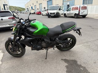 Kawasaki ER6N 650cc Moto Naked Verde Negra