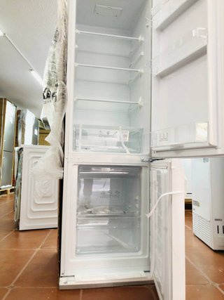 Nevera Combi Nueva con tara 177x55cm