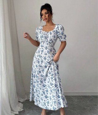 Vestido floral blanco y azul