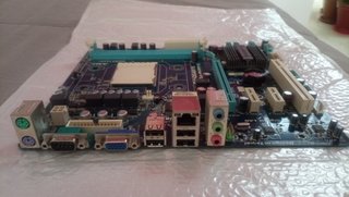 Placa Base Gigabyte GA-M68MT-S2 AM3/AM2+