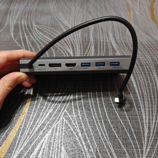 Asus ROG Ally Z1 Extreme + Custodia + Hub HDMI