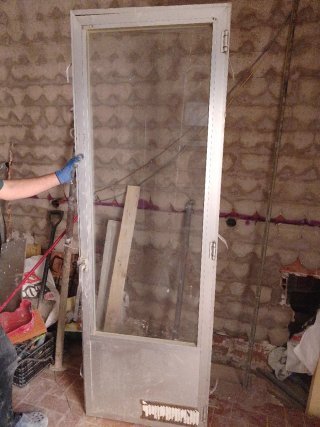 Puerta de aluminio con cristal