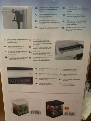 Pecera con depuradora y accesorios