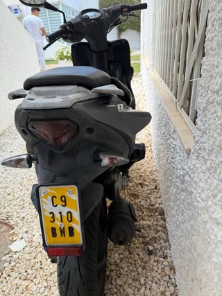 Yamaha Aerox 49cc Negra/Gris