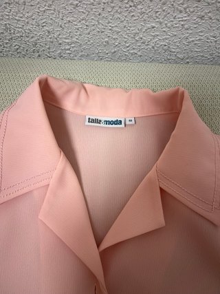 Blusa rosa de manga corta