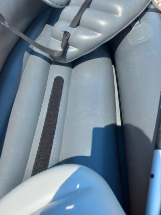 Kayak hinchable Intex amarillo y gris