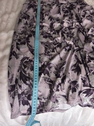 Vestido estampado morado y plata  Diseñador