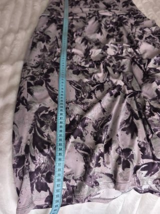 Vestido estampado morado y plata  Diseñador