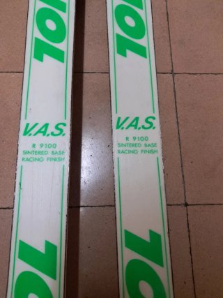 Esquís Vintage Rossignol Competición