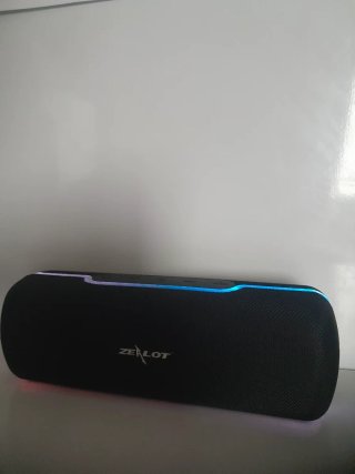 Altavoz Zealot Negro con luces