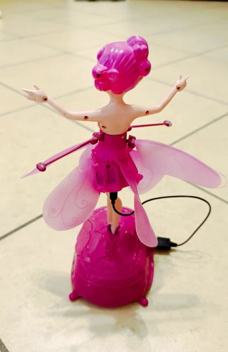 Fata volante - Flying Fairy . Nuova
