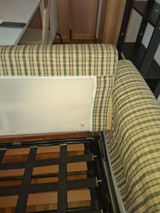 Sofá cama tela beige y verde sin colchón