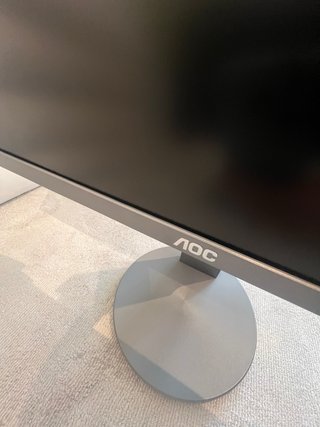 Monitor AOC 24" IPS - Ergonómico y Sin Marcos