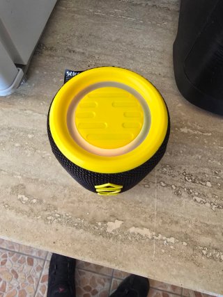 Cassa Bluetooth Seleco Nera e Gialla