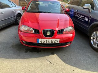 SEAT Ibiza 6L Rojo