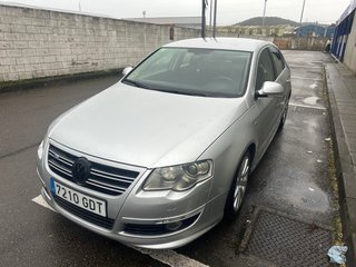 Volkswagen Passat R line